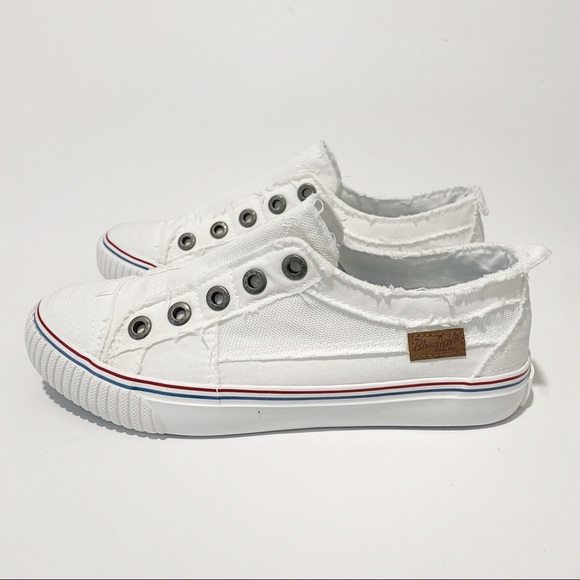 BLOWFISH Women’s White Buzz Canvas Sneakers - New in box - NWT - Picture 7 of 16